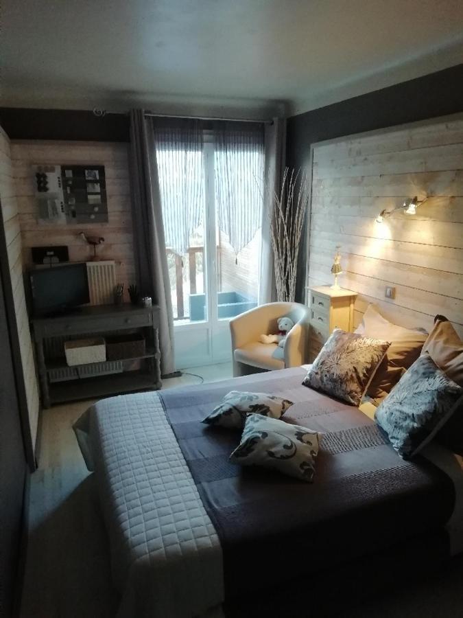 Hotel & Restaurant Le Chalvet Embrun Esterno foto