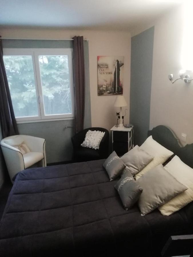 Hotel & Restaurant Le Chalvet Embrun Esterno foto