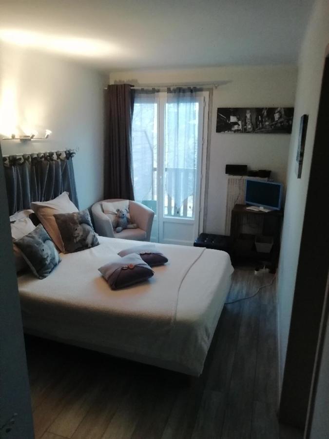 Hotel & Restaurant Le Chalvet Embrun Esterno foto
